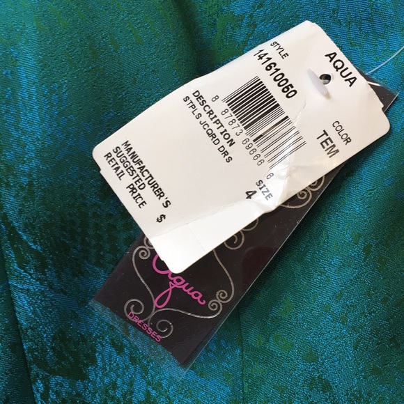 ✨NWT Sweetheart Neckline Formal Dress - Picture 5 of 7